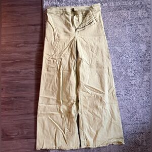 Billabong Woman’s Khaki Green Jeans